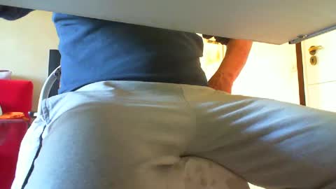 Snapshot of 3funlover chatting on 12/29/24, 01:28 3funlover online show from 12/29/24, 01:28