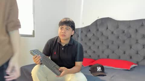 Snapshot of 3guy3 chatting on 11/26/25, 07:48 Guy 1 Guy 2 Guy 3. online show from 11/26/25, 07:48