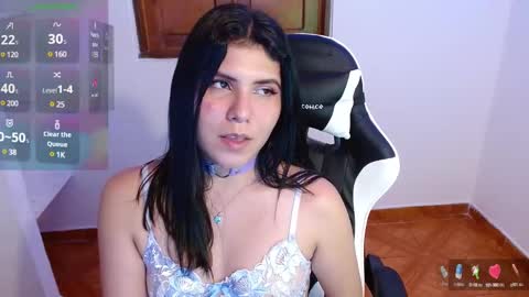 Snapshot of 3rika_gomez chatting on 12/28/24, 04:41 erika online show from 12/28/24, 04:41