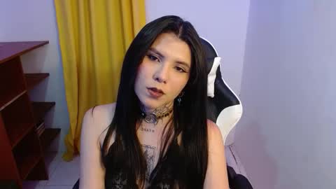 Snapshot of 3rika_gomez chatting on 09/29/25, 03:55 erika online show from 09/29/25, 03:55