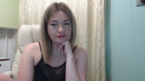 3sweetcandy3 online show from 05/25/26, 10:49