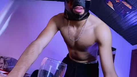 E V I L online show from 05/09/26, 09:20