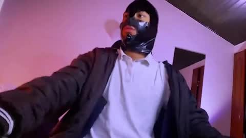 E V I L online show from 06/04/26, 07:09