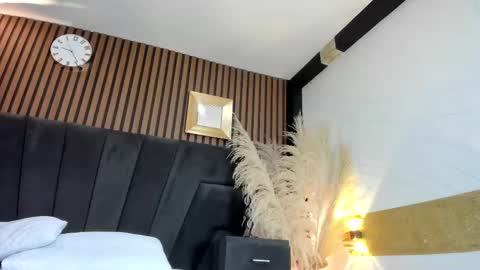 3X NAXAA online show from 02/22/26, 02:04