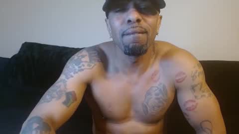 Snapshot of 420flyguy chatting on 12/07/24, 09:39 420flyguy online show from 12/07/24, 09:39
