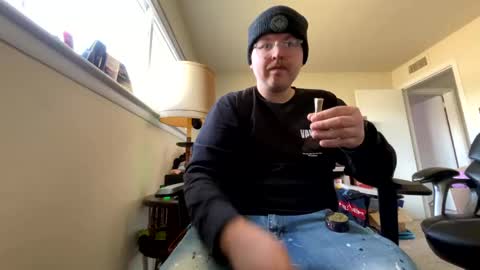 Snapshot of 420jizzva chatting on 12/31/24, 06:02 Daddythickdick420 online show from 12/31/24, 06:02