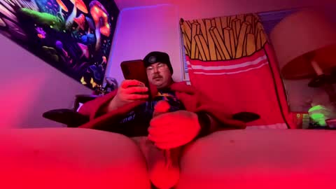 Snapshot of 420jizzva chatting on 02/24/25, 03:12 Daddythickdick420 online show from 02/24/25, 03:12