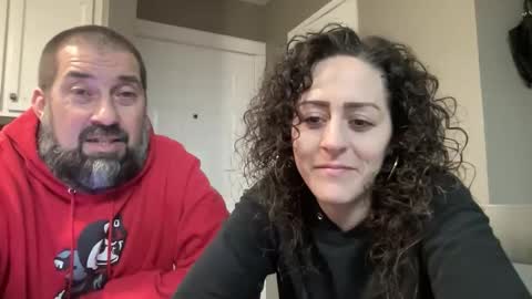 Snapshot of 420kc_couple chatting on 04/09/26, 02:44 KC420Couple online show from 04/09/26, 02:44