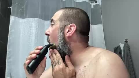 Snapshot of 420kc_couple chatting on 04/18/26, 01:59 KC420Couple online show from 04/18/26, 01:59