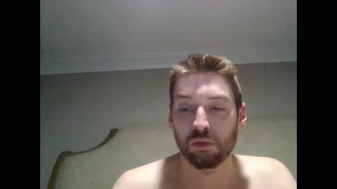 Snapshot of 420sluttsnbutts chatting on 11/11/25, 12:27 420sluttsnbutts online show from 11/11/25, 12:27