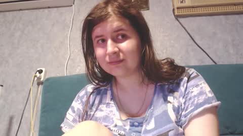 Snapshot of 444____ chatting on 10/17/25, 08:33 Katya online show from 10/17/25, 08:33