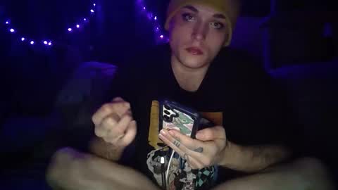 Snapshot of 4ddies_little9irl chatting on 12/20/24, 11:21 Gagecat online show from 12/20/24, 11:21