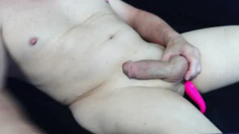 Snapshot of 4playcums4u chatting on 07/12/26, 12:23 4playCums4u online show from 07/12/26, 12:23