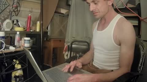 Snapshot of 4u2keeplockedup chatting on 10/10/25, 11:09 4u2keeplockedup online show from 10/10/25, 11:09