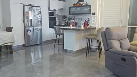 crazy101 online show from 10/13/25, 07:19