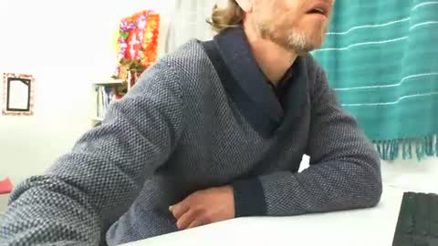 Snapshot of 555tony555 chatting on 09/15/25, 01:27 555tony555 online show from 09/15/25, 01:27