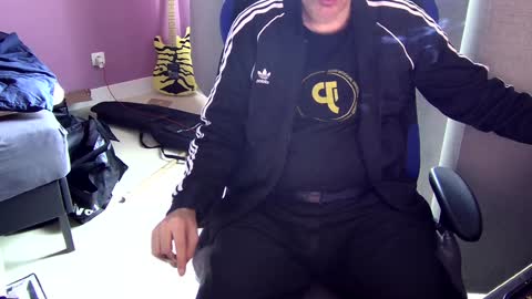 Snapshot of 55hotgboy chatting on 02/08/25, 01:01 Larese Carlo online show from 02/08/25, 01:01