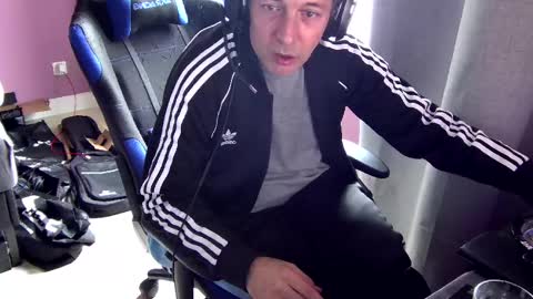 Snapshot of 55hotgboy chatting on 02/10/25, 11:04 Larese Carlo online show from 02/10/25, 11:04