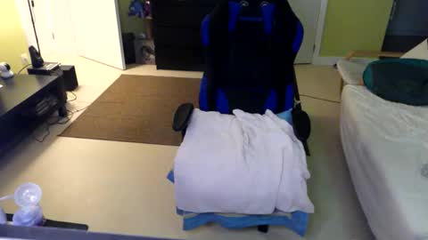 Snapshot of 55hotgboy chatting on 10/15/25, 03:50 Larese Carlo online show from 10/15/25, 03:50