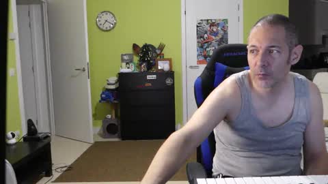 Larese Carlo online show from 12/21/25, 06:20