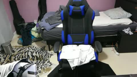 Snapshot of 55hotgboy chatting on 03/13/26, 02:18 Larese Carlo online show from 03/13/26, 02:18