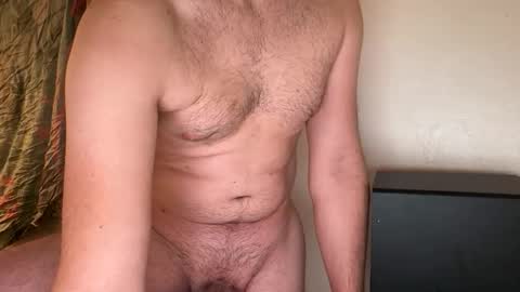 Snapshot of 652992285 chatting on 11/11/25, 11:05 652992285 online show from 11/11/25, 11:05