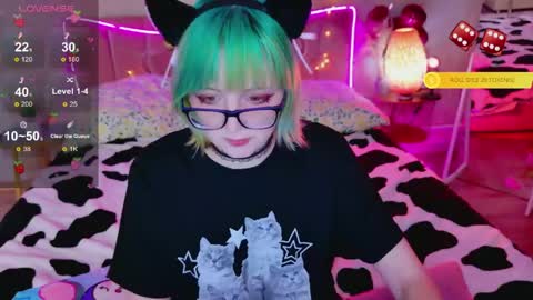 Snapshot of 666_marshmallow chatting on 04/22/26, 07:22 Marsi online show from 04/22/26, 07:22