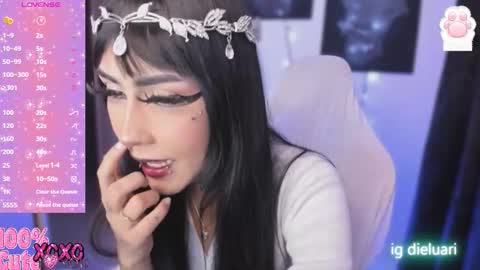 Snapshot of 66luci_fer6_ chatting on 11/13/25, 04:44 luarii online show from 11/13/25, 04:44