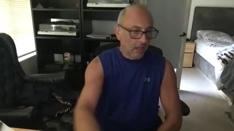 daddy vegas  for single women and couples here online show from 03/19/26, 11:20