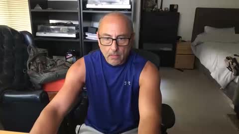 daddy vegas  for single women and couples here online show from 03/28/26, 07:57