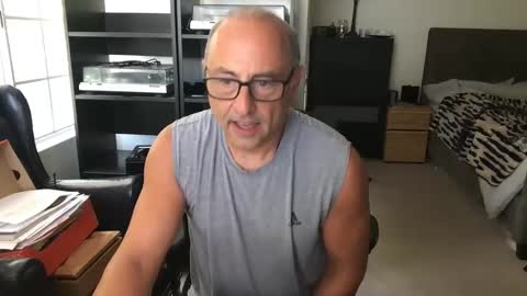 daddy vegas  for single women and couples here online show from 04/10/26, 06:34