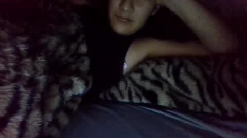 Snapshot of 69latina69 chatting on 11/22/25, 01:37 69latina69 online show from 11/22/25, 01:37