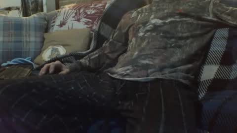 Snapshot of 69sextoyboy69 chatting on 12/27/24, 07:46 69sextoyboy69 online show from 12/27/24, 07:46