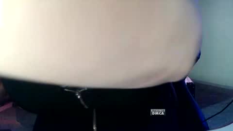 6_dream_9 online show from 10/10/25, 04:11