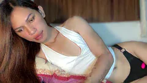 Snapshot of 6ex_lexi chatting on 02/01/26, 10:58 HAPPY BIRTHDAY online show from 02/01/26, 10:58