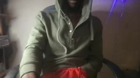 Snapshot of 6foot3and8inches chatting on 12/25/24, 12:37 dark  stormy online show from 12/25/24, 12:37