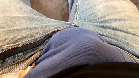 6inchboytoy online show from 01/31/25, 04:17