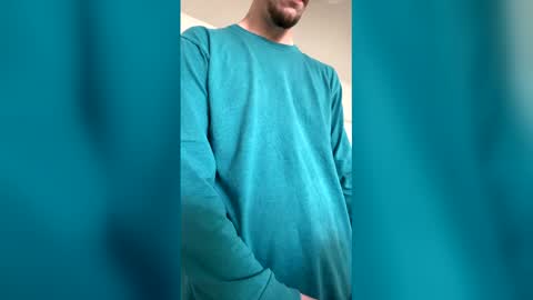 Snapshot of 6inchthrobber chatting on 03/04/26, 02:23 Daddy online show from 03/04/26, 02:23