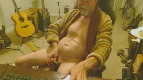 6stringer62 online show from 10/03/25, 03:25