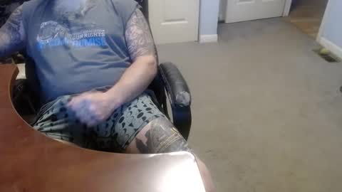 Snapshot of 70paborn chatting on 10/04/25, 08:29 MASTIFF online show from 10/04/25, 08:29