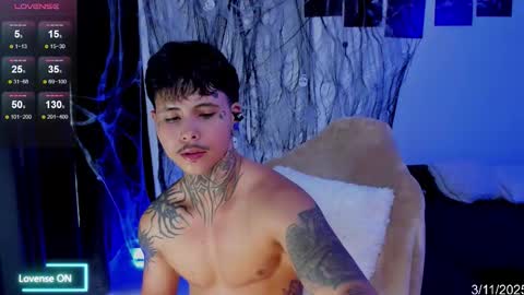 Snapshot of 777_stefantransmen chatting on 11/03/25, 08:10 Stefan online show from 11/03/25, 08:10