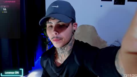 Snapshot of 777_stefantransmen chatting on 11/13/25, 08:08 Stefan online show from 11/13/25, 08:08