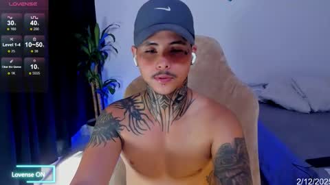 Snapshot of 777_stefantransmen chatting on 12/02/25, 09:10 Stefan online show from 12/02/25, 09:10