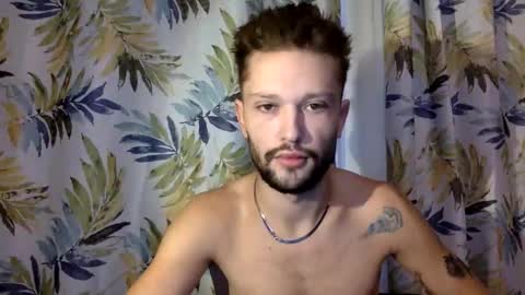 Snapshot of 777kriss chatting on 10/16/25, 10:16 Kriss online show from 10/16/25, 10:16