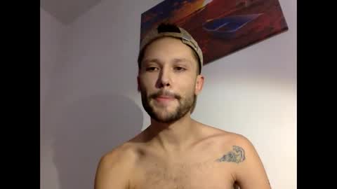 Snapshot of 777kriss chatting on 10/25/25, 04:13 Kriss online show from 10/25/25, 04:13