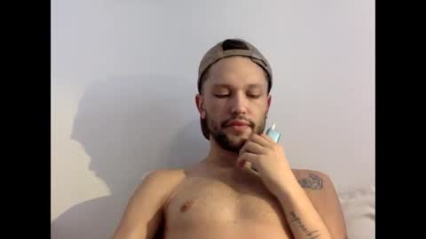 Snapshot of 777kriss chatting on 10/28/25, 11:03 Kriss online show from 10/28/25, 11:03