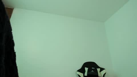 Snapshot of 77neferkitty77 chatting on 04/02/26, 10:07 online show from 04/02/26, 10:07