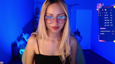 Snapshot of 7hana7 chatting on 03/12/26, 10:05 Hana online show from 03/12/26, 10:05