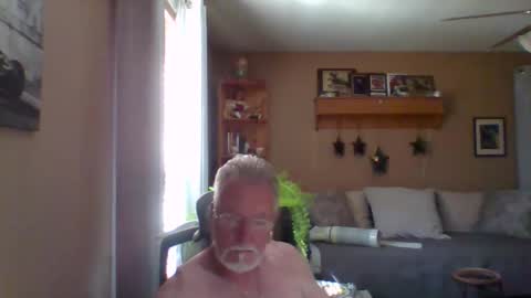 Snapshot of 7loong6thik chatting on 05/19/26, 01:50 7loong6thik online show from 05/19/26, 01:50
