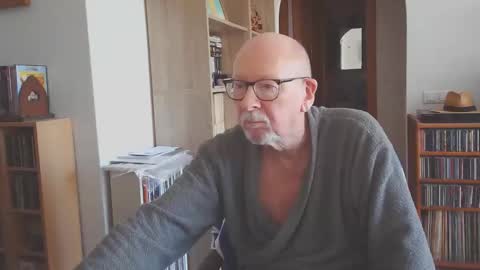  Papi  online show from 10/30/25, 09:44